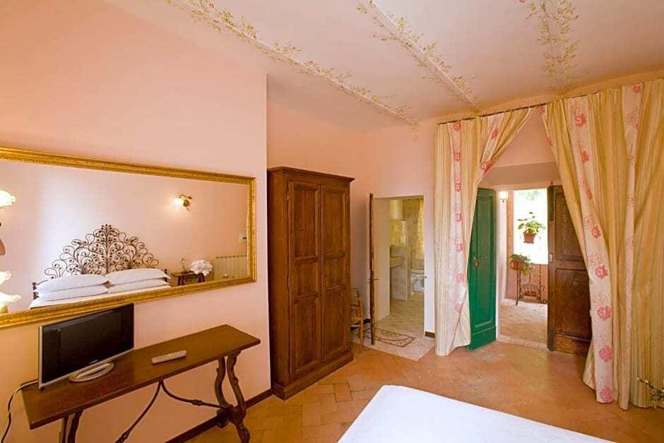 hotel image 16