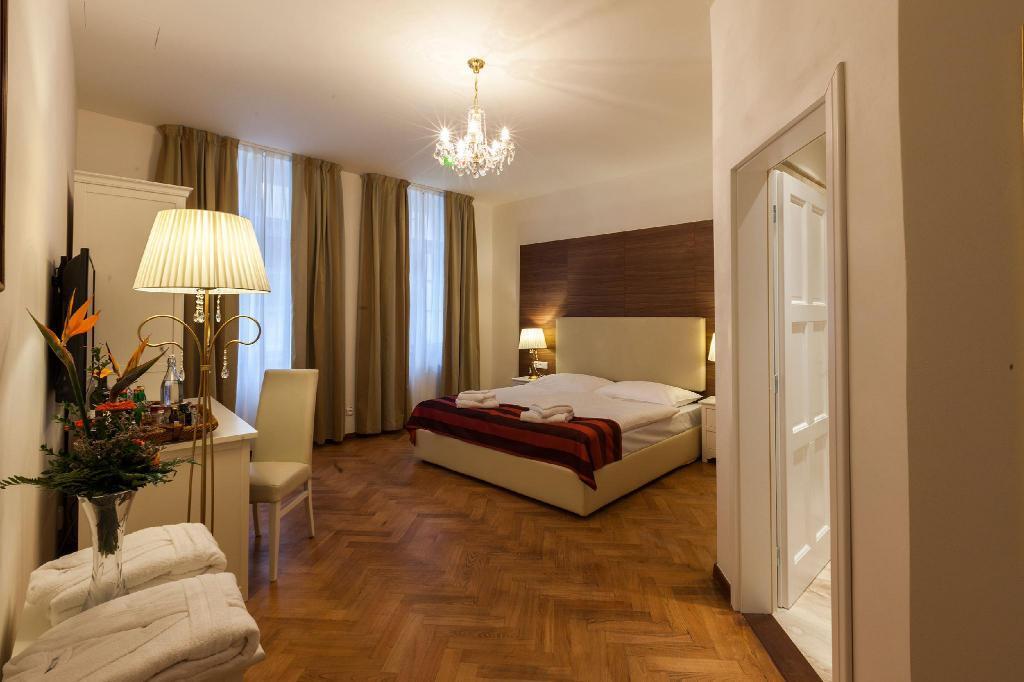 hotel image 10