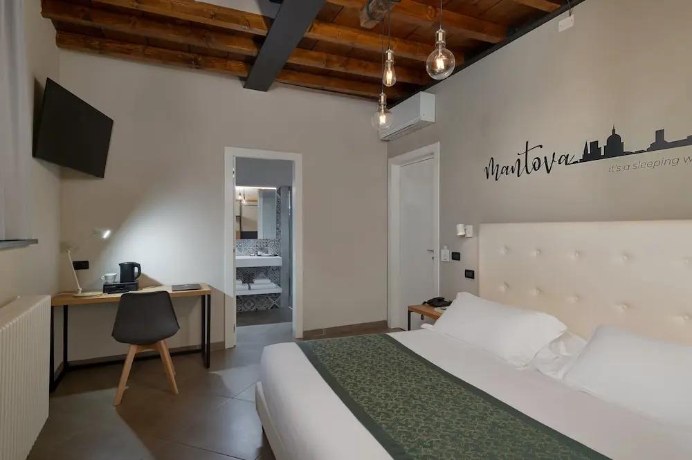 hotel image 18