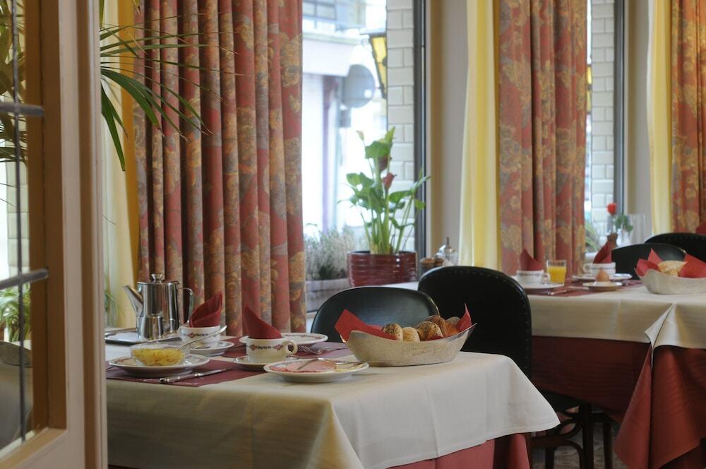 hotel image 10