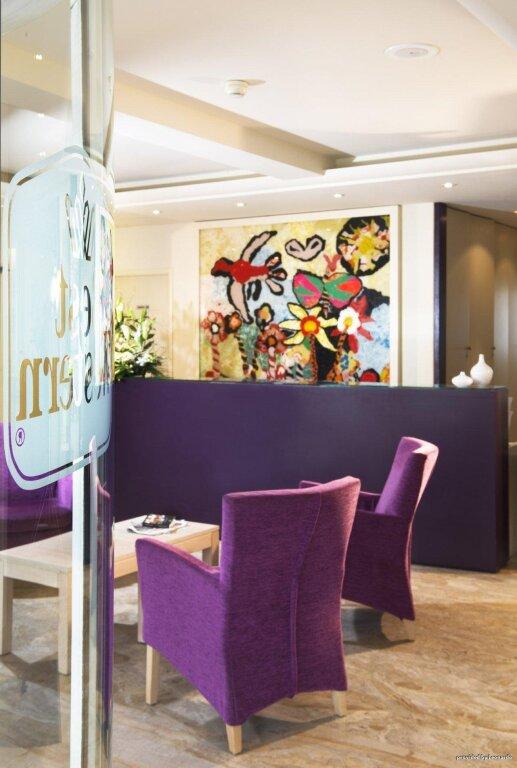 hotel image 10