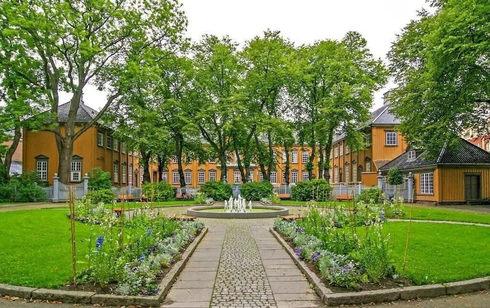 hotel image 16