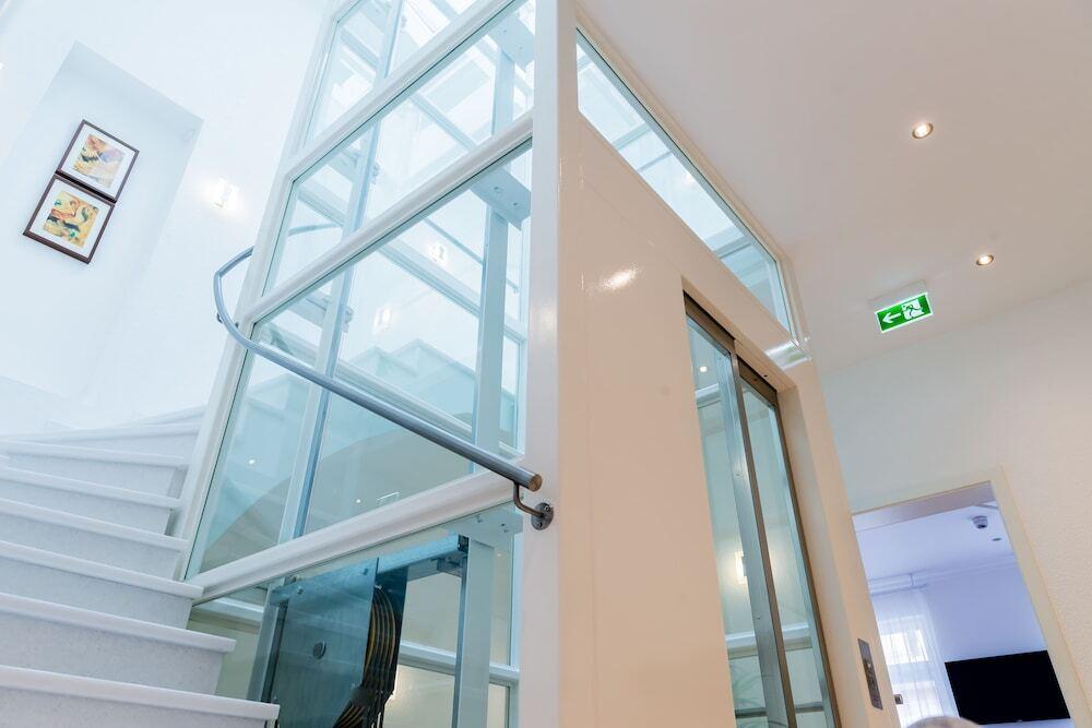 hotel image 10