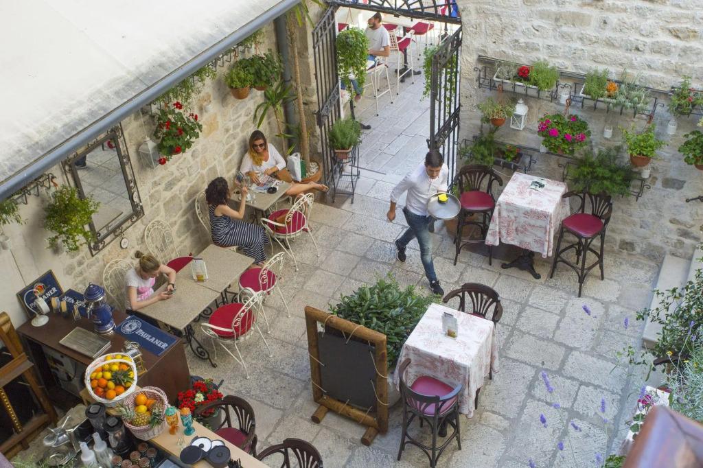 hotel image 32