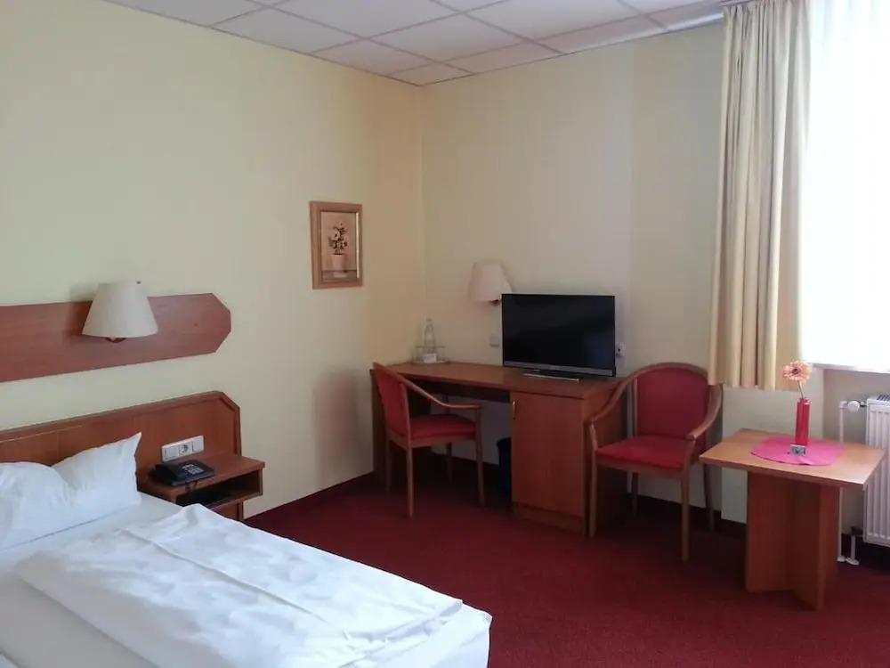 hotel image 13