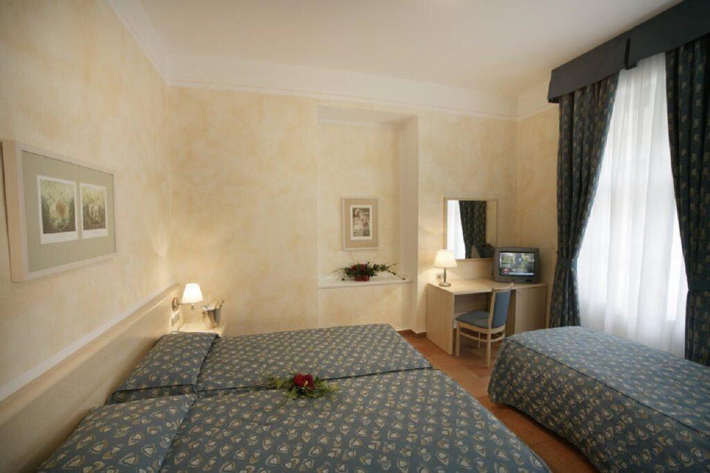 hotel image 16