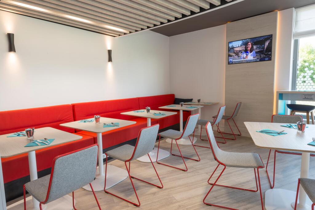 hotel image 10