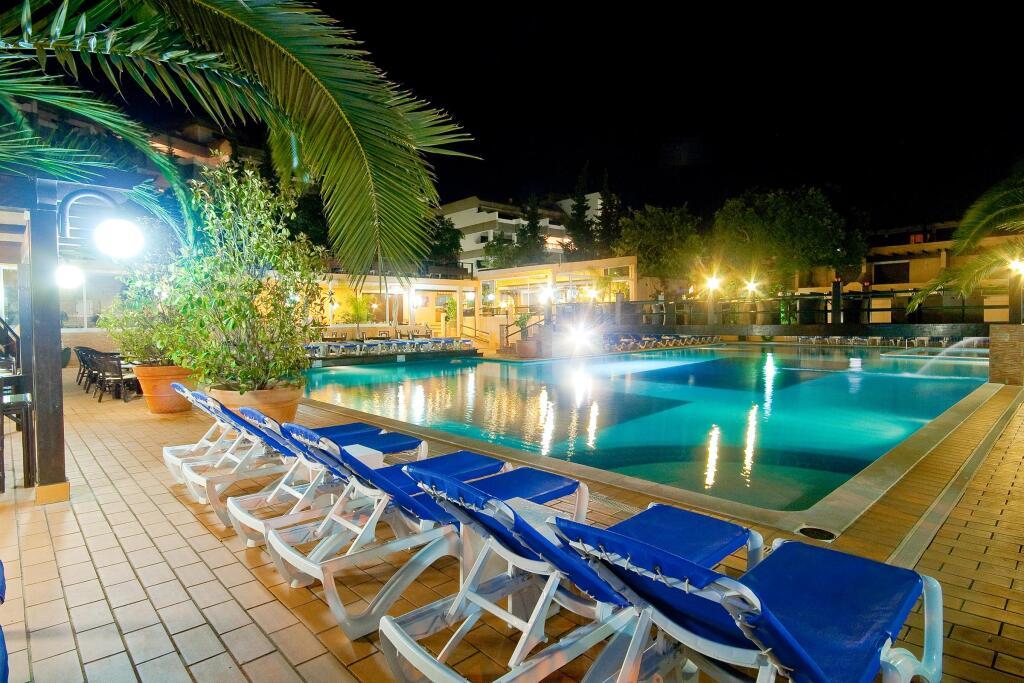 hotel image 12