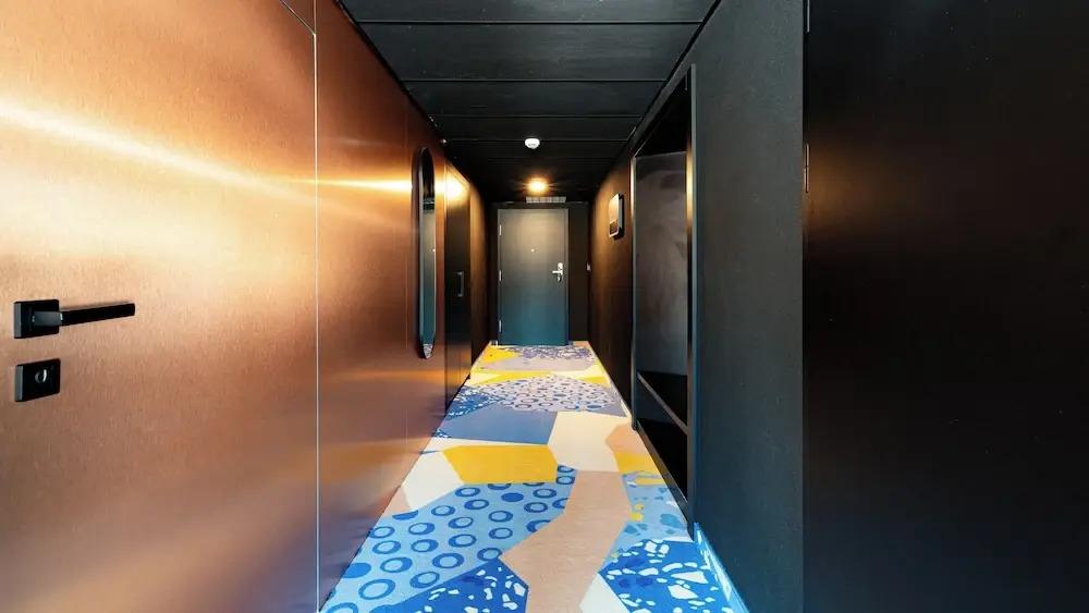 hotel image 9