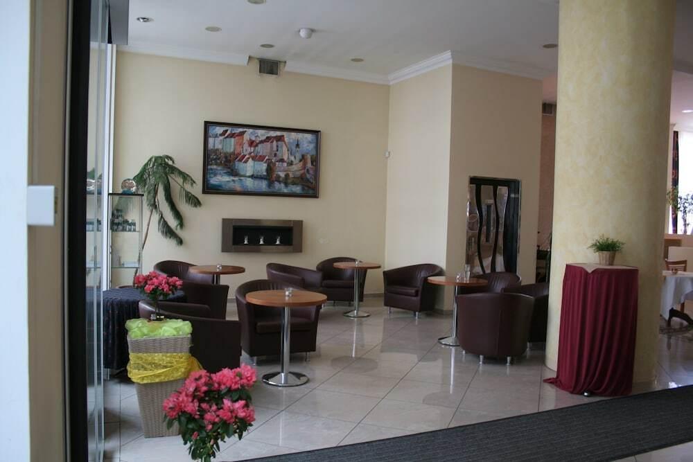 hotel image 10