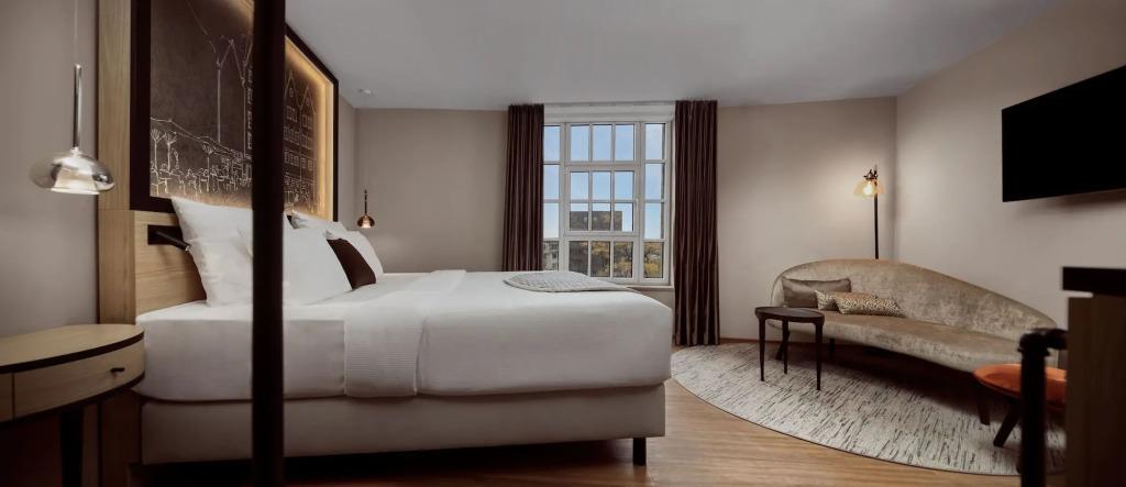 hotel image 12