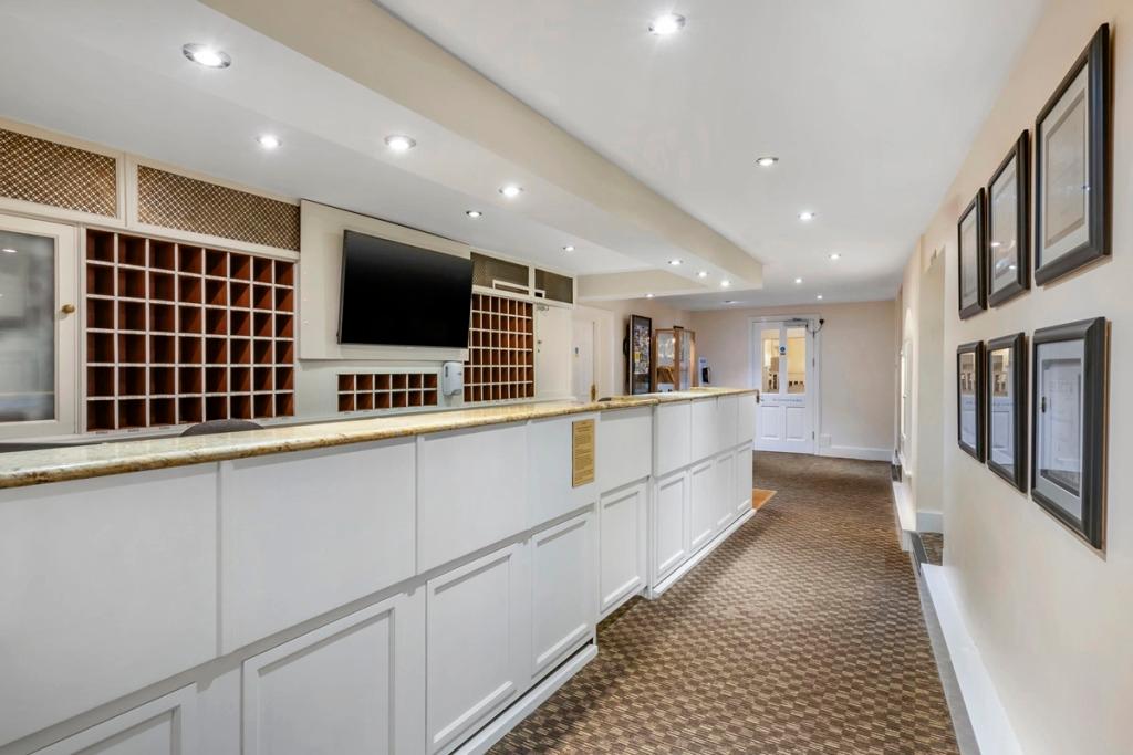 hotel image 9
