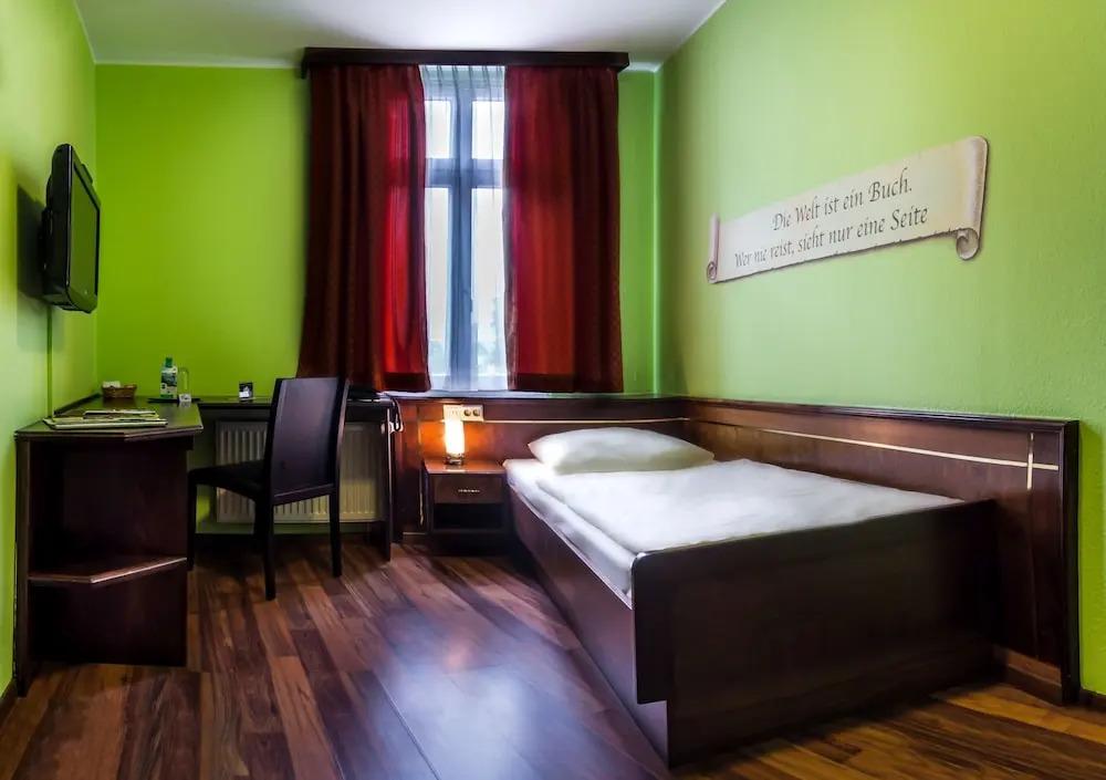 hotel image 8