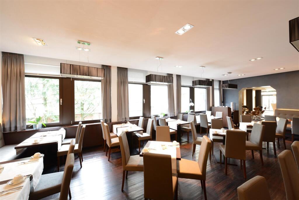 hotel image 10