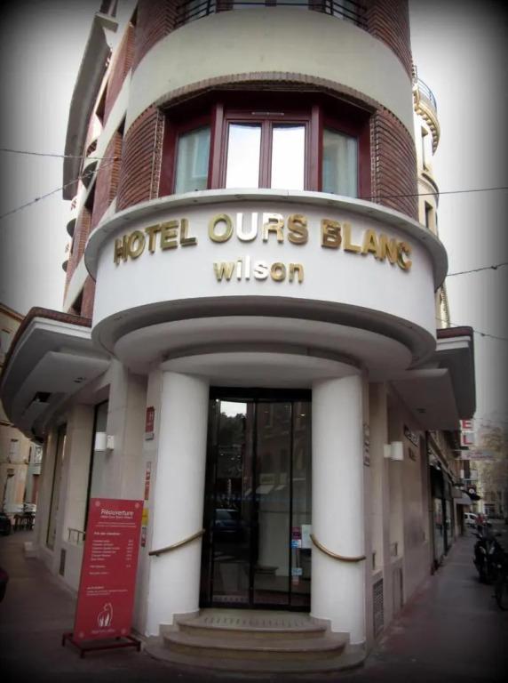 hotel image 10