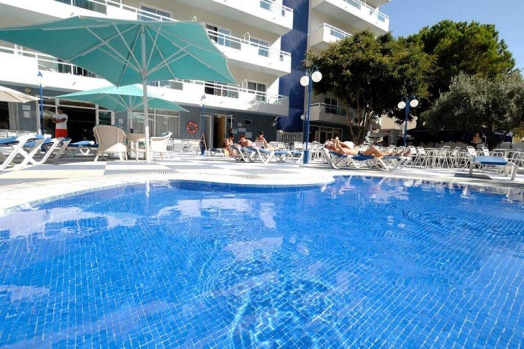 hotel image 10