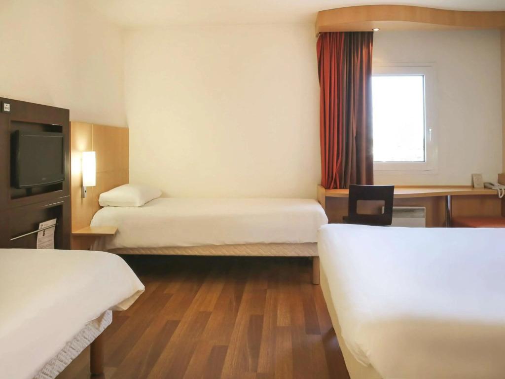hotel image 13