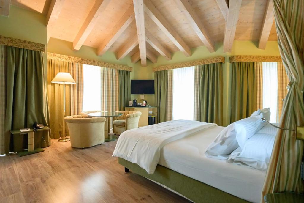 hotel image 24