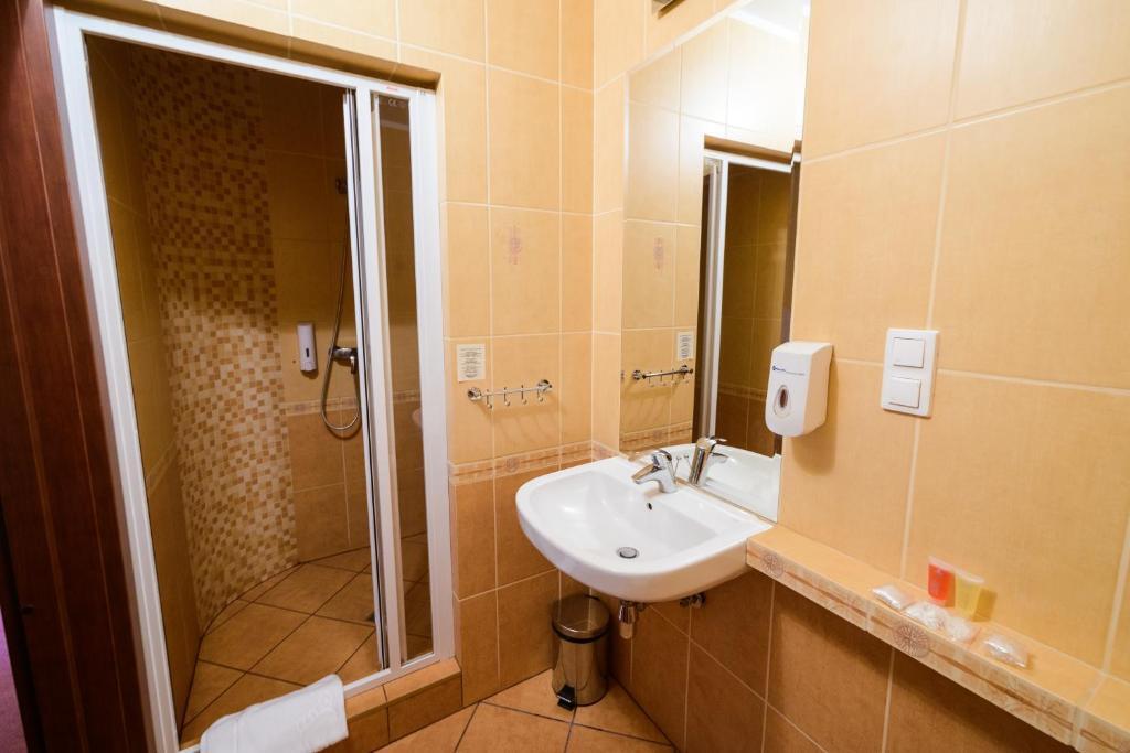 hotel image 10