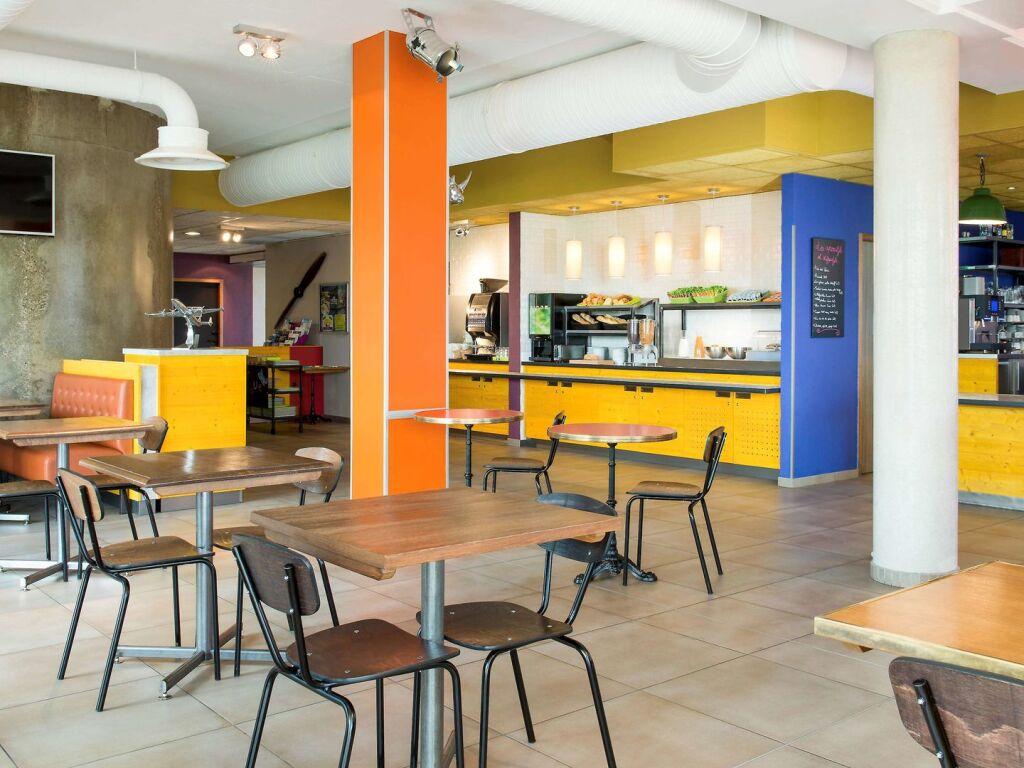 hotel image 10