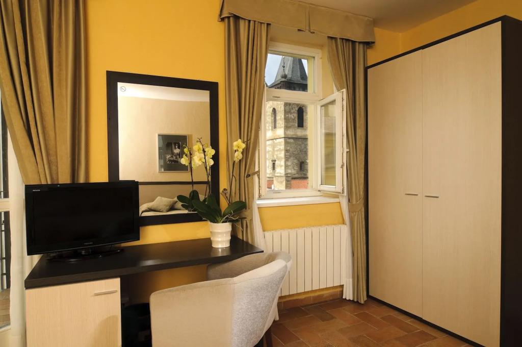 hotel image 9