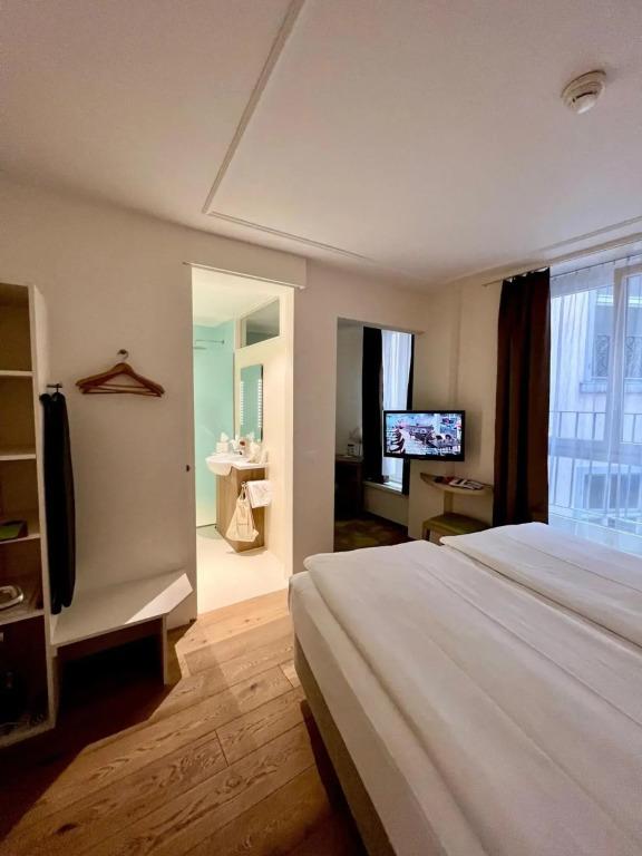 hotel image 36