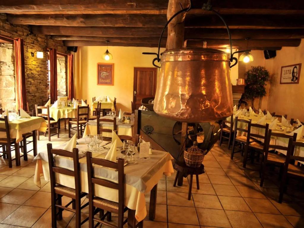 hotel image 10