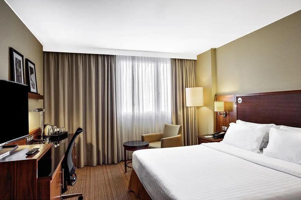 hotel image 16