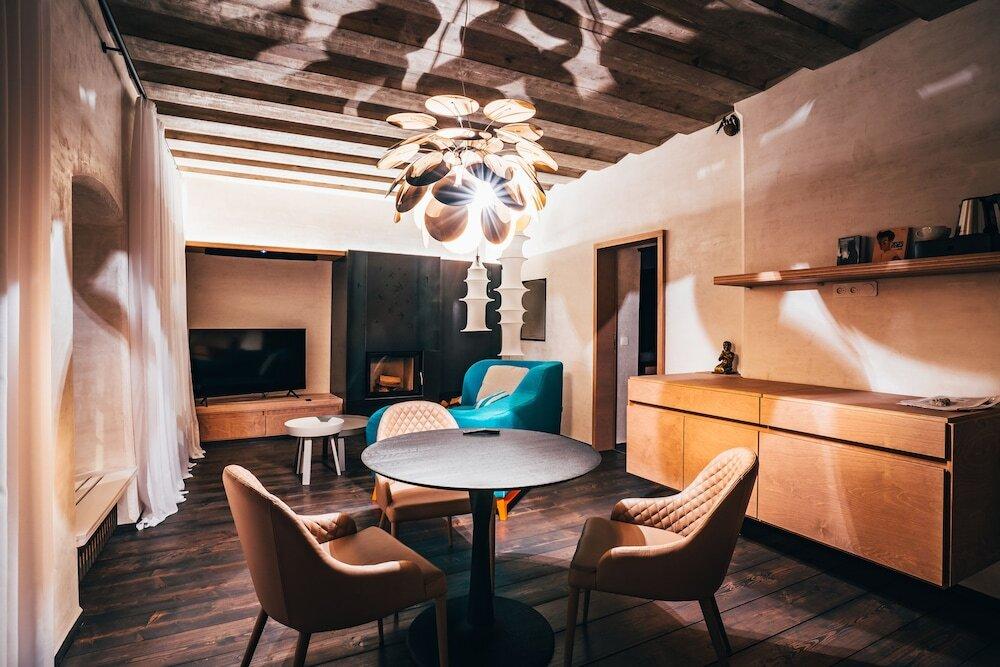 hotel image 9