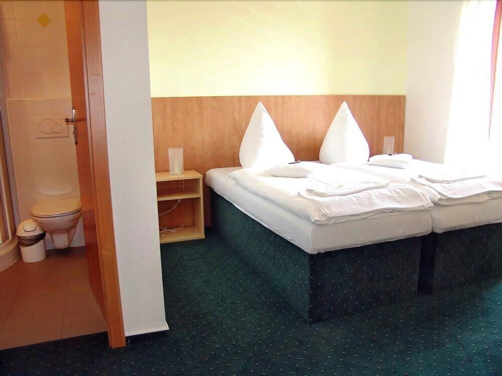 hotel image 16