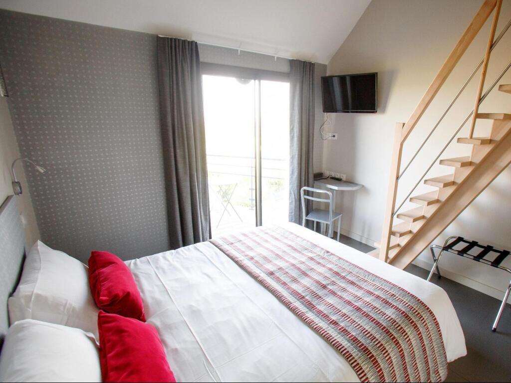 hotel image 12