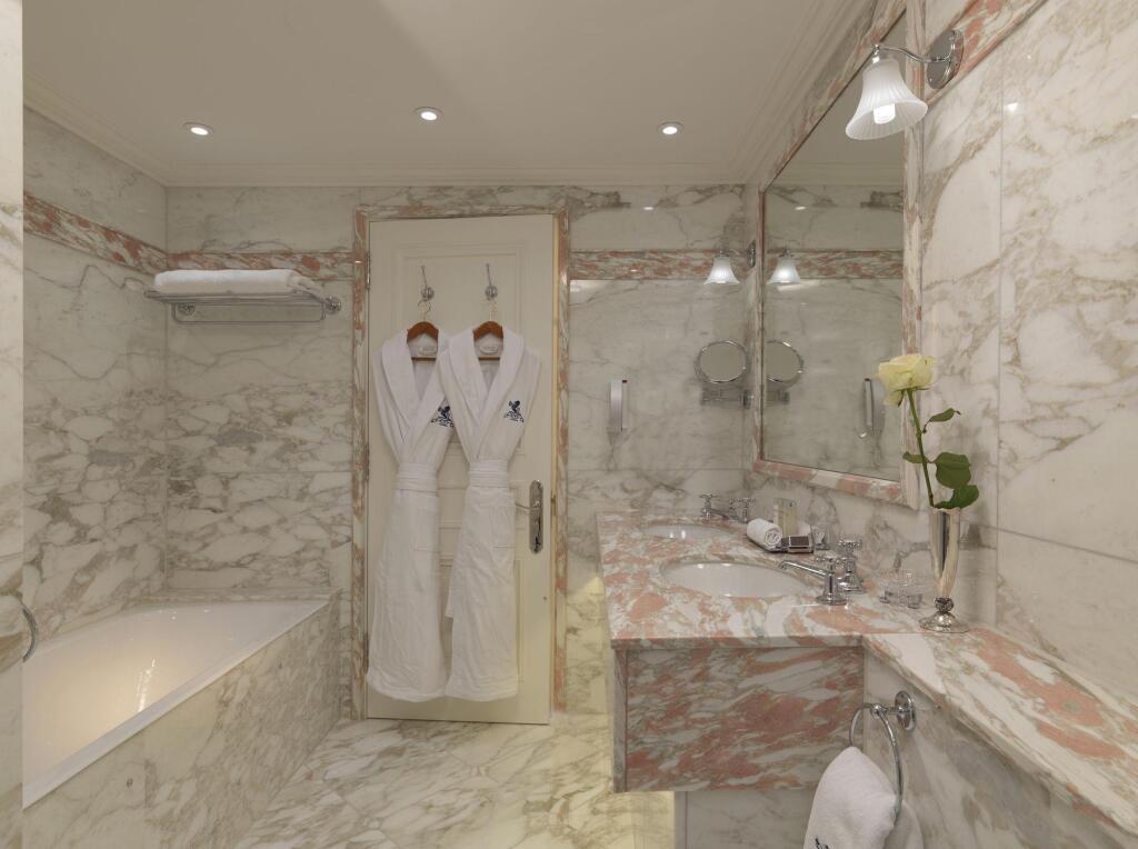 hotel image 18