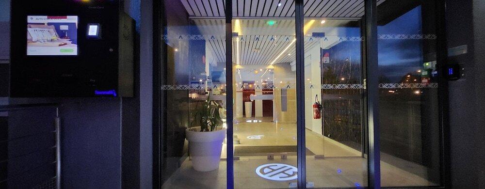hotel image 9