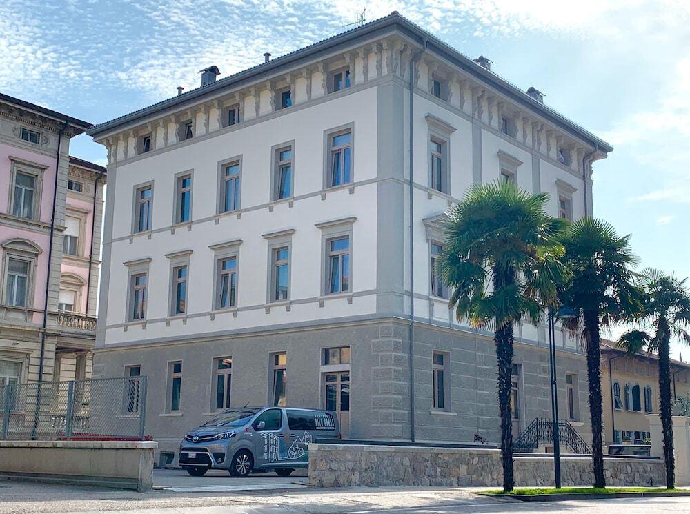 hotel image 16