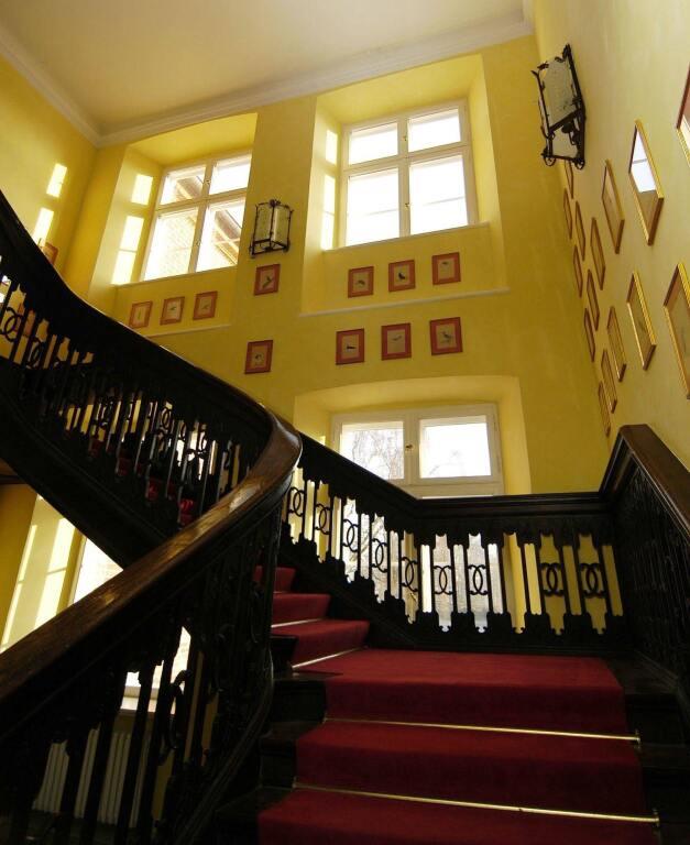 hotel image 10