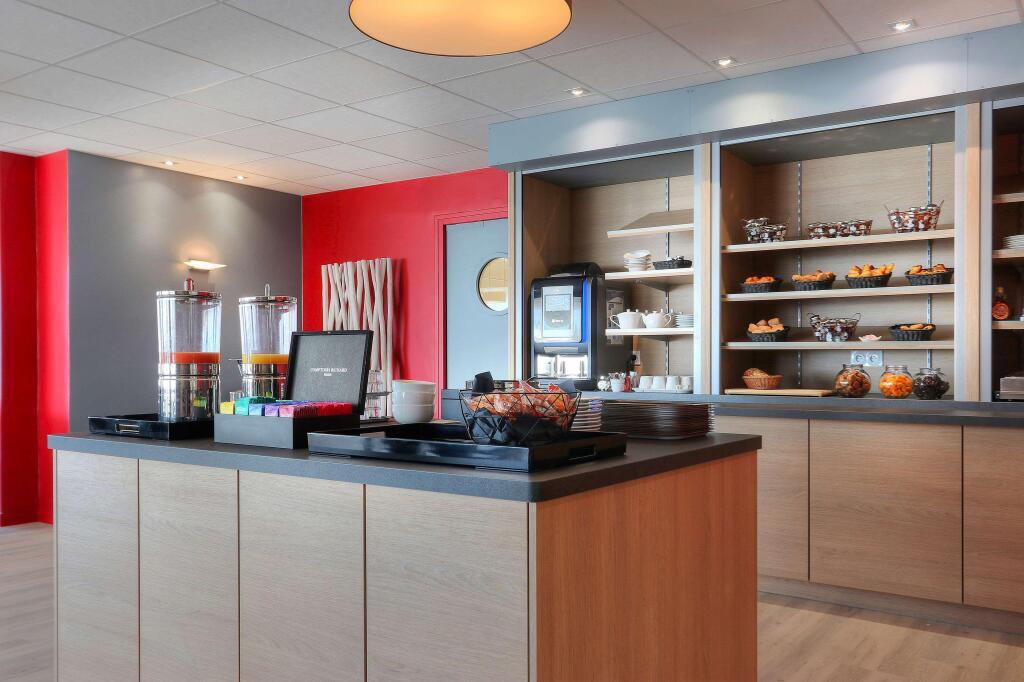 hotel image 7