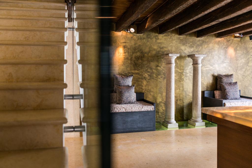 hotel image 16