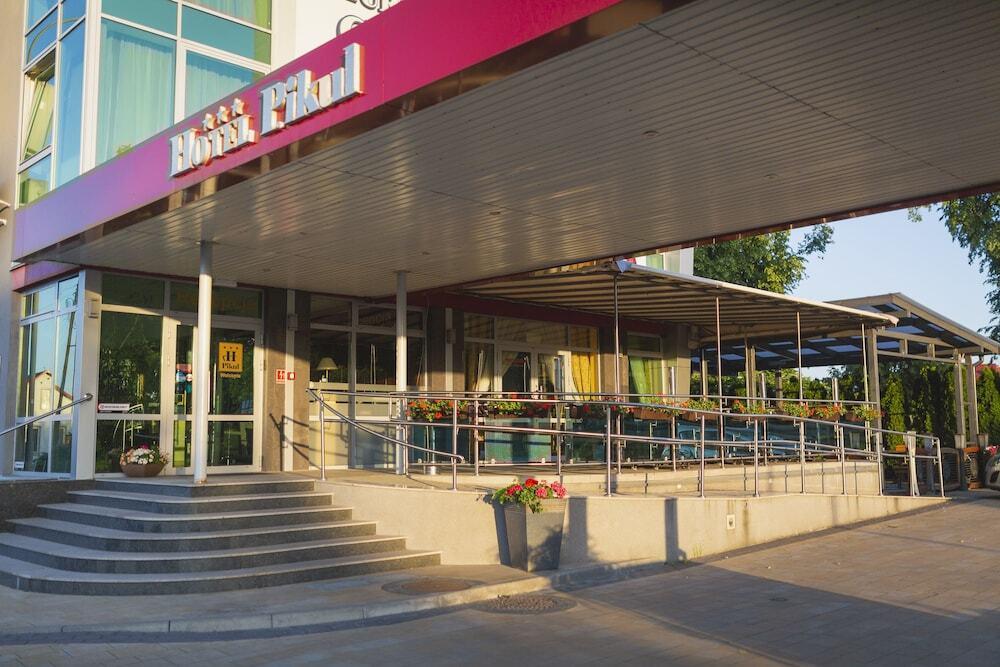 hotel image 10