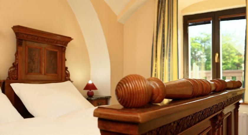 hotel image 12