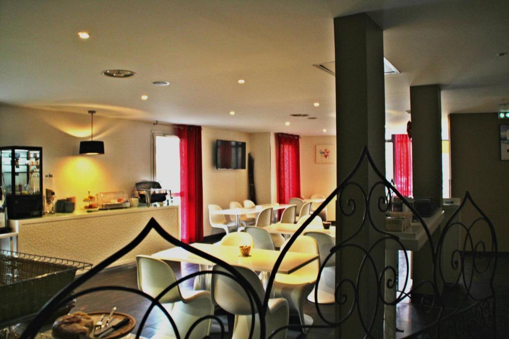 hotel image 13