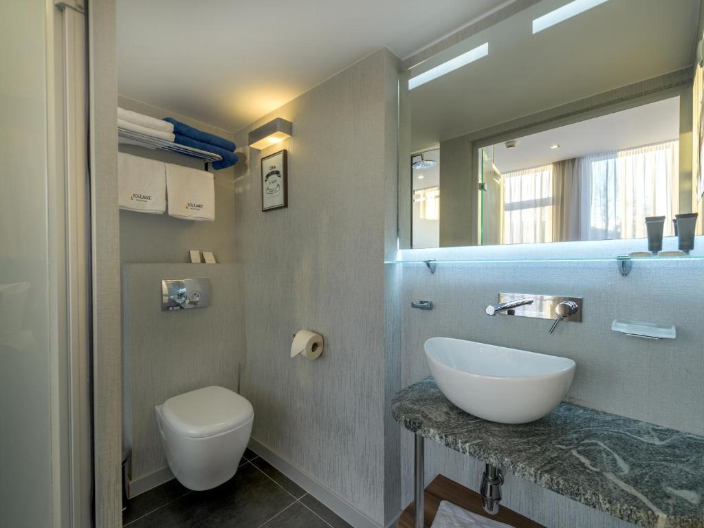 hotel image 12