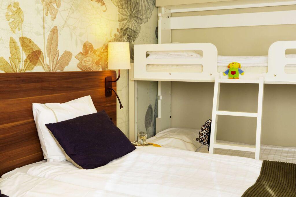 hotel image 13