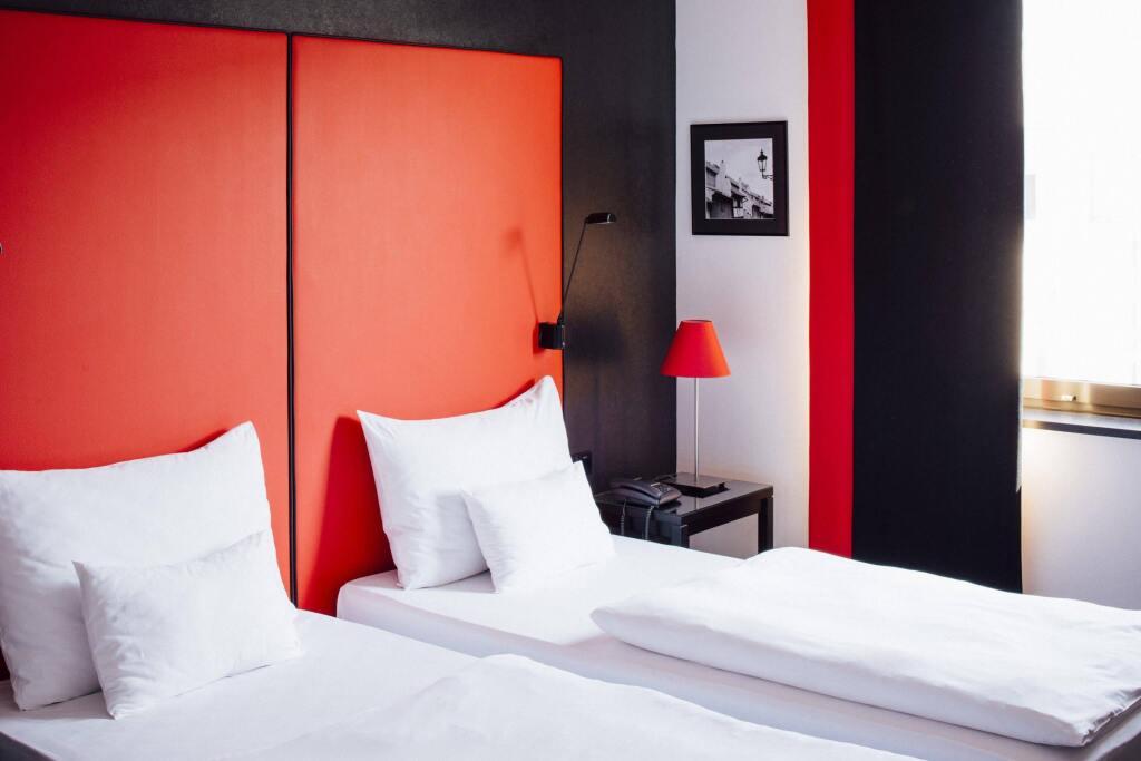 hotel image 16