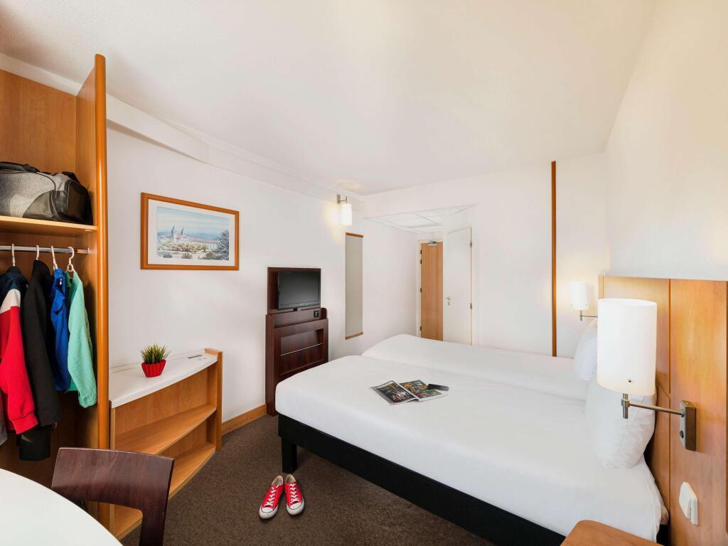 hotel image 9