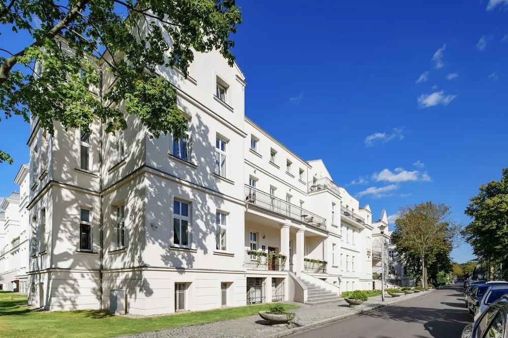 hotel image 12