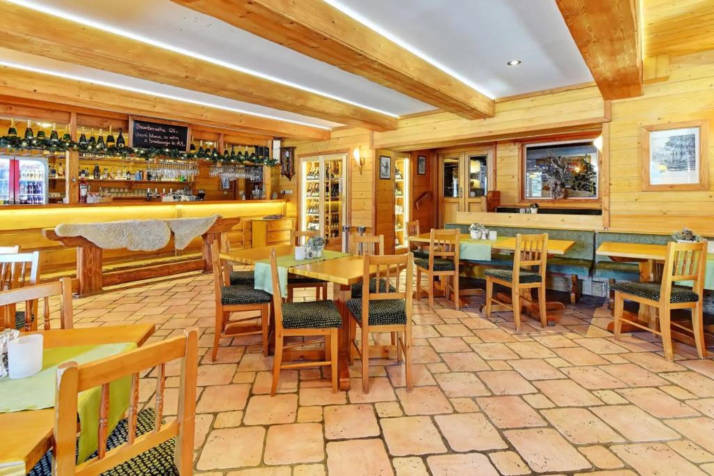 hotel image 13