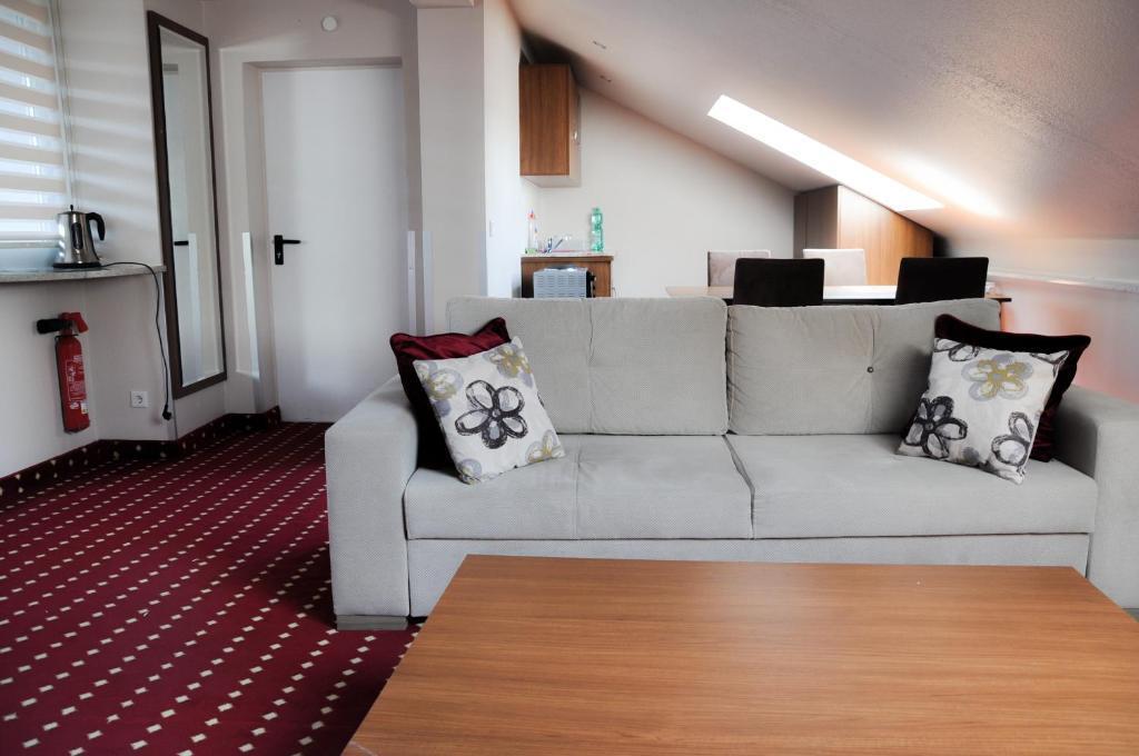 hotel image 10