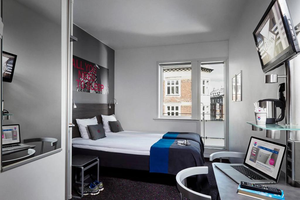 hotel image 12