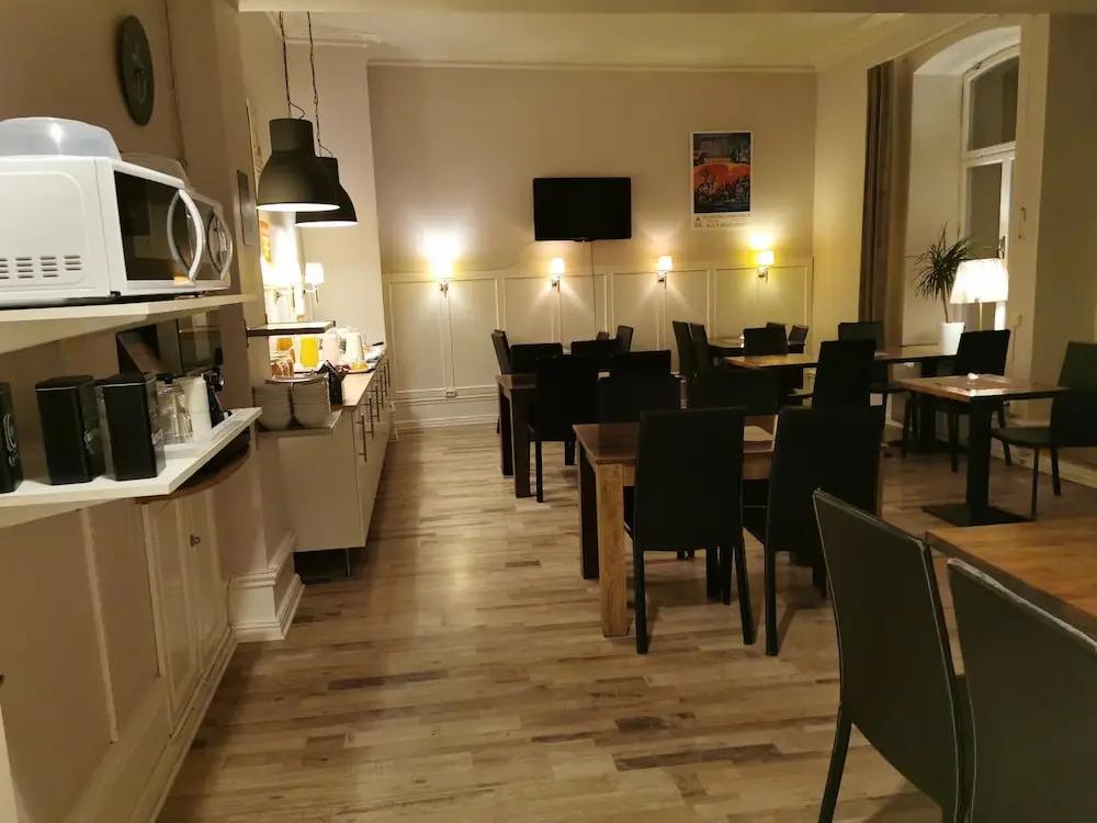 hotel image 12