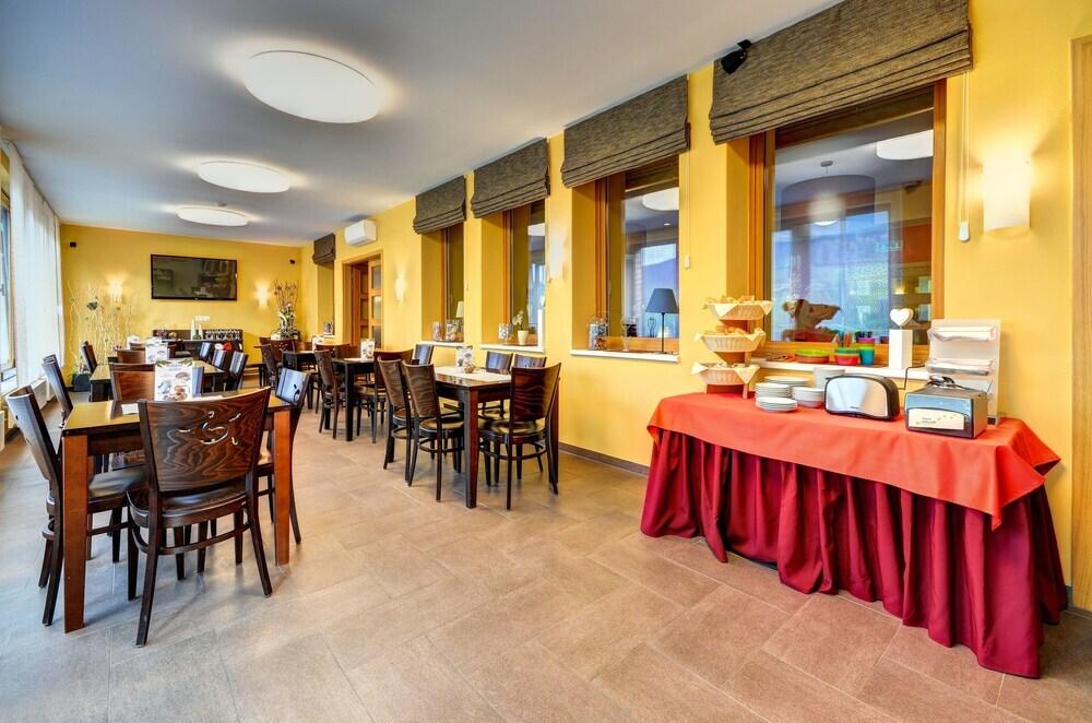 hotel image 32